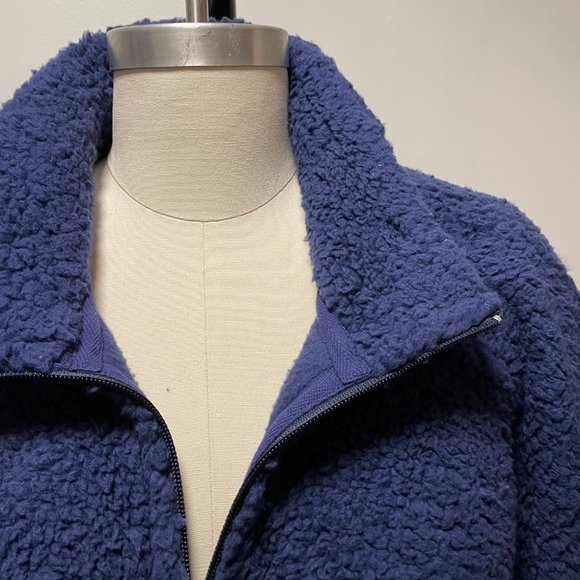 Cozy Teddy Bear Sherpa Poncho – Navy Blue NWT - Picture 6 of 10